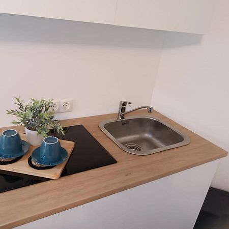 Cozy Apartment Mit Wifi, Aufzug & Kostenlos Parken El-Living Augusta Esterno foto